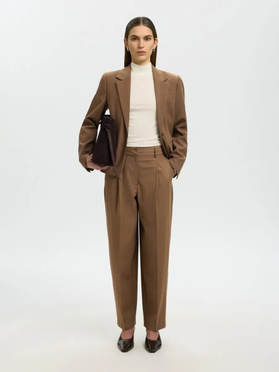 selected-femme-slwfitted-signe-blazer-noos-16101746-toffee-cafe-4 Selected Femme-SLWFITTED SIGNE BLAZER NOOS-16101746-Toffee-CAFE