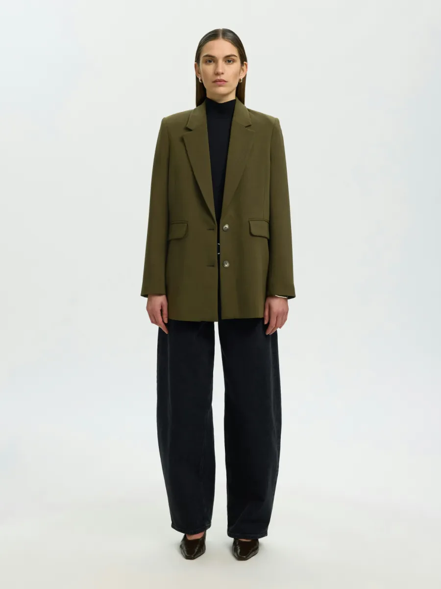 selected-femme-slwrita-ls-relaxed-blazer-mel-noos-16094205-fir-green-groen-1 Selected Femme-SLWRITA LS RELAXED BLAZER MEL NOOS-16094205-Fir Green-GROEN