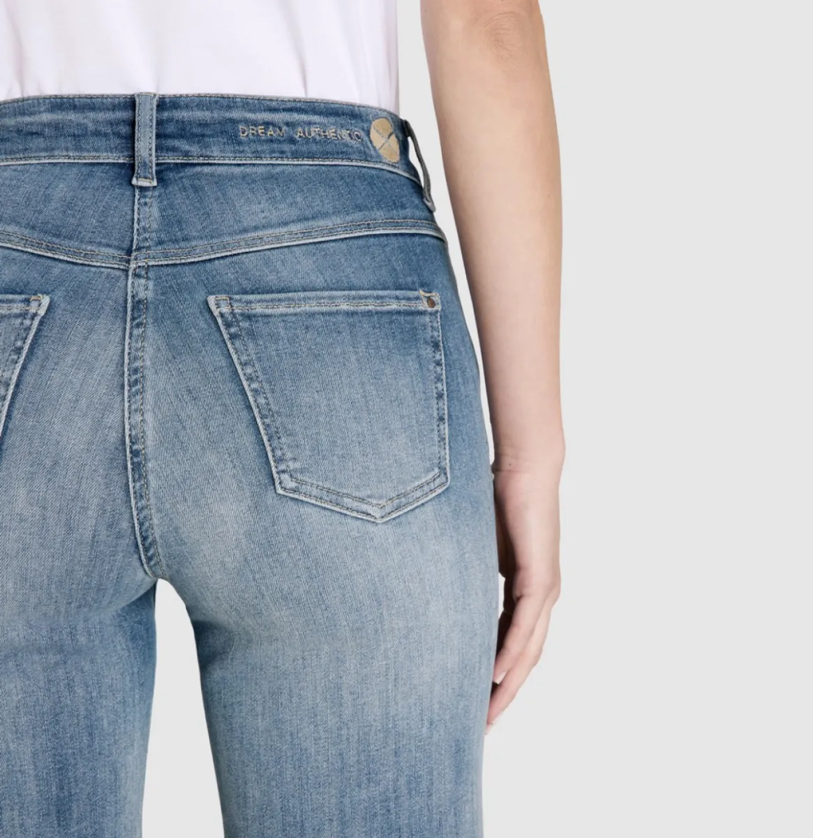 mac-dream-wide-4-trousers-mac-ladies-0358l543990-d403-licht-blauw-9 MAC-DREAM WIDE; 4; Trousers MAC Ladies-0358L543990-D403-LICHT BLAUW