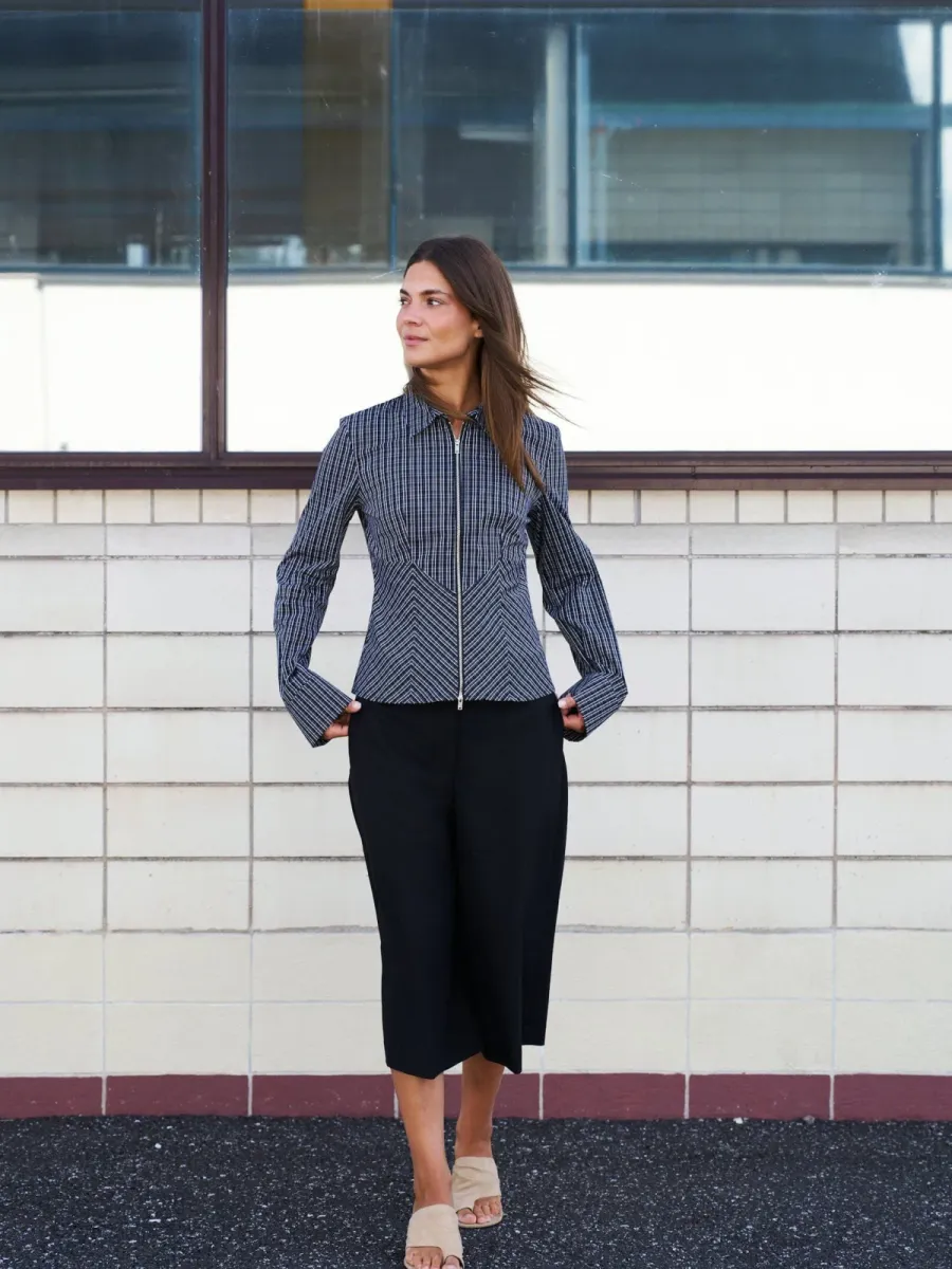 neo-noir-cathy-zip-shirt-169686-100-black-zwart-3 Neo Noir-Cathy Zip Shirt-169686-100 Black-ZWART