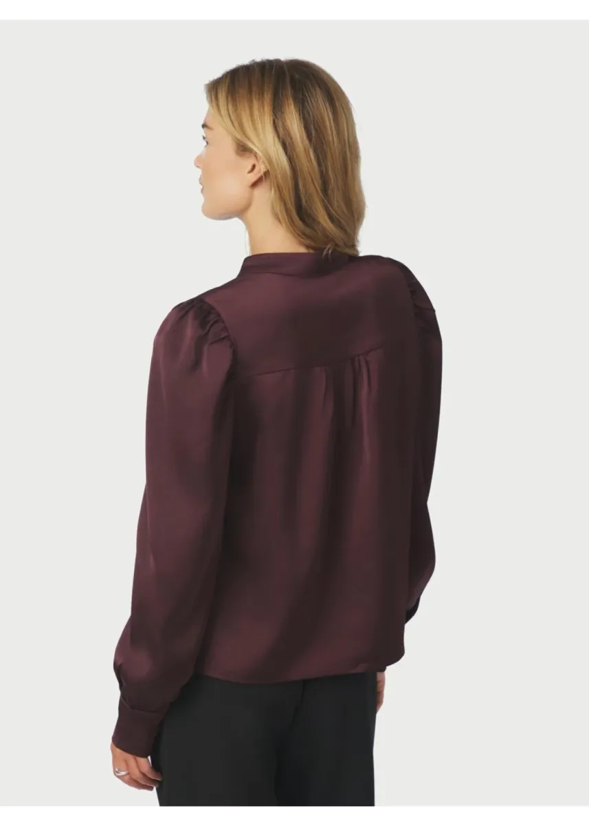 neo-noir-rosslynn-heavy-sateen-blouse-163769-174-burgundy-bordeaux-3 Neo Noir-Rosslynn Heavy Sateen Blouse-163769-174 Burgundy-BORDEAUX