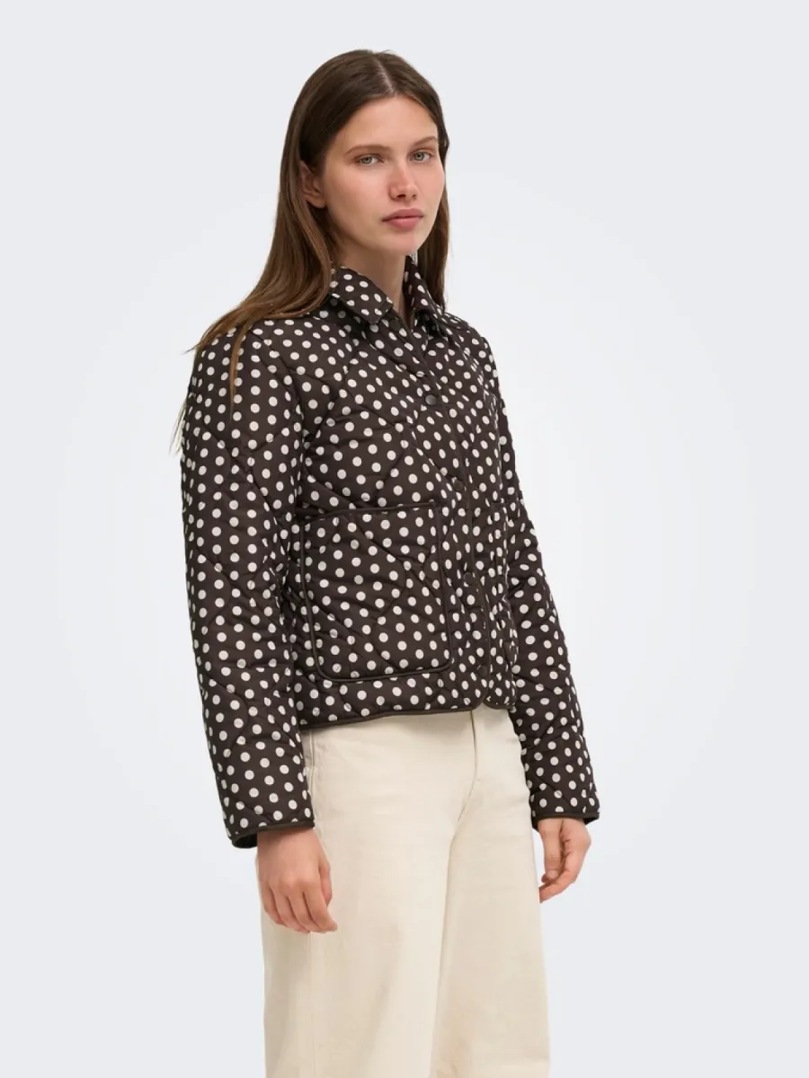 only-onldottie-quilt-aop-jacket-cc-otw-15377726-coffee-bean-cafe-3 ONLY-ONLDOTTIE QUILT AOP JACKET CC OTW-15377726-Coffee Bean-CAFE