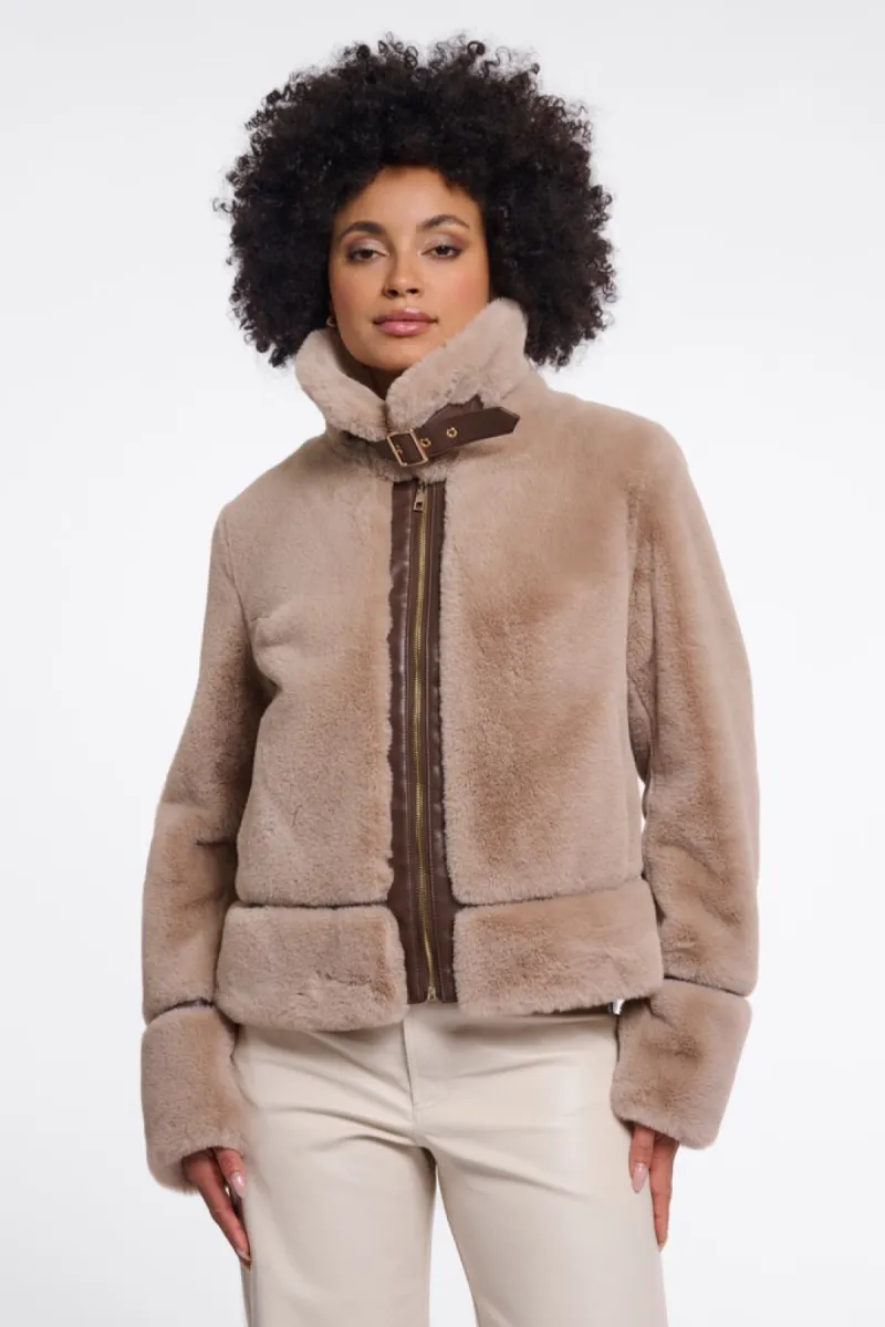 RINO & PELLE-Short Faux Fur Jacket-Lambra-999021 Oat-ZAND