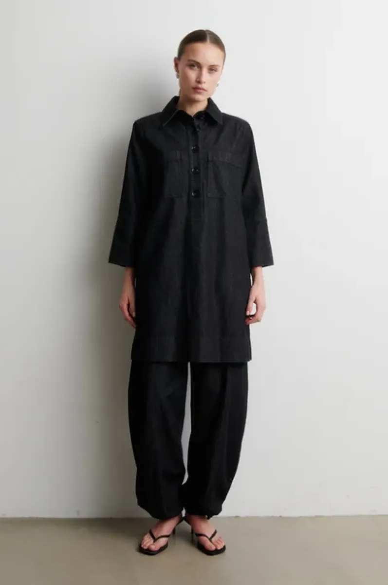 second-female-61012-dera-denim-new-tunic-dress-8001-black-zwart-5 Second Female-61012-Dera Denim New Tunic Dress-8001 Black-ZWART