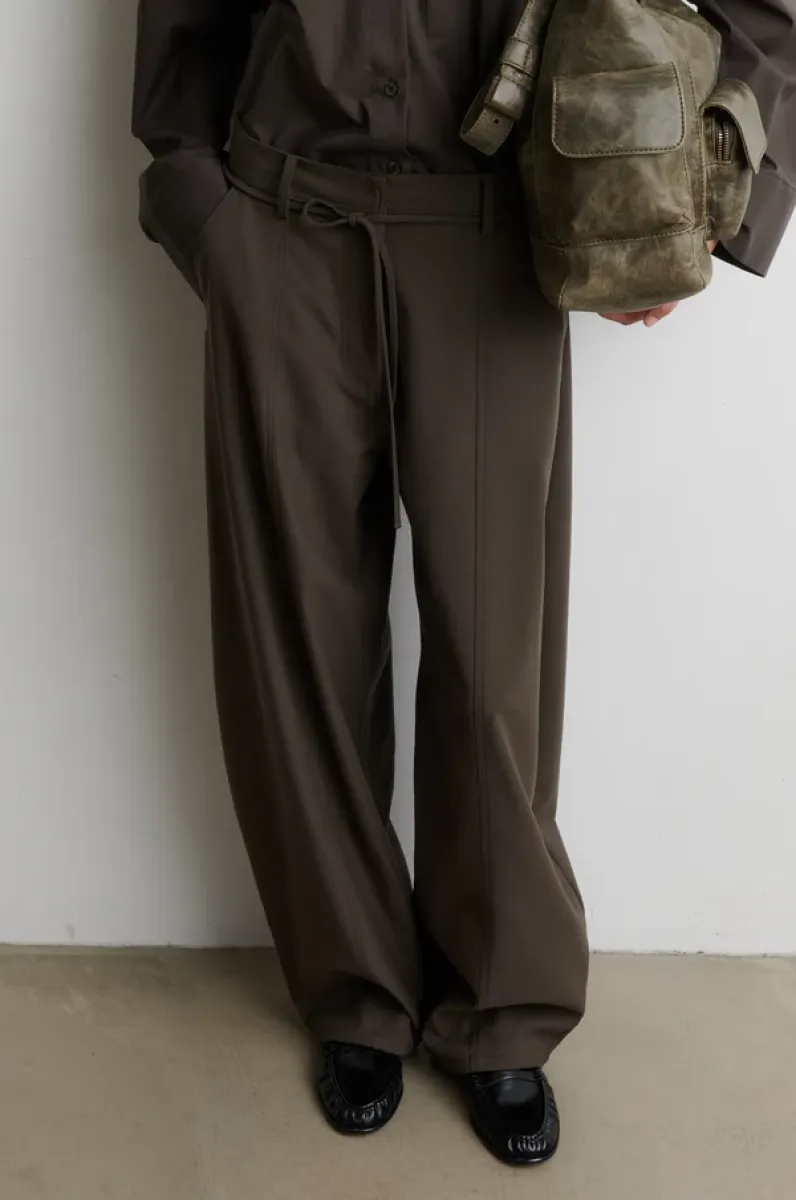 second-female-61119-blink-new-cargo-trousers-8004-black-olive-bruin-1 Second Female-61119-Blink New Cargo Trousers-8004 Black Olive-BRUIN