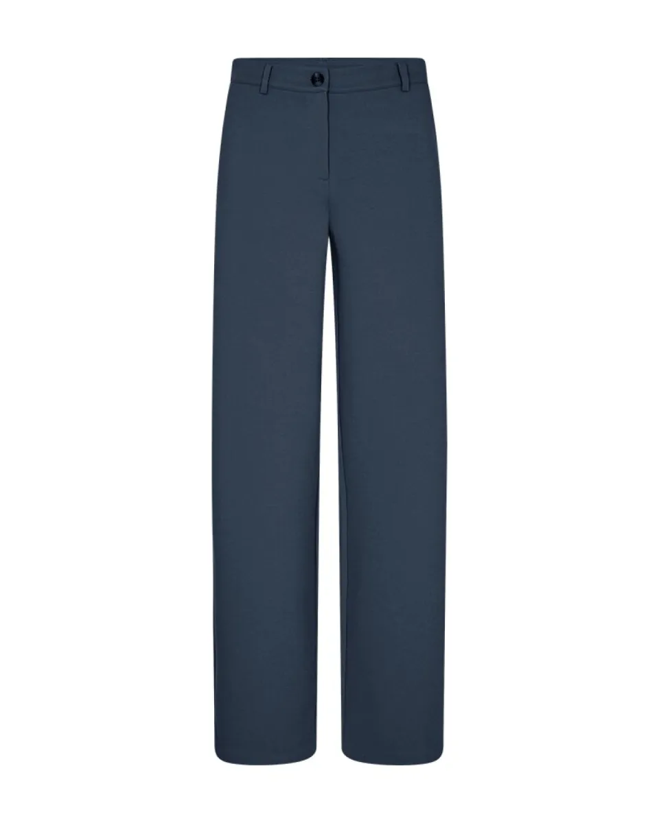 Freequent-Nanni-200632-Moonlit Ocean-NAVY
