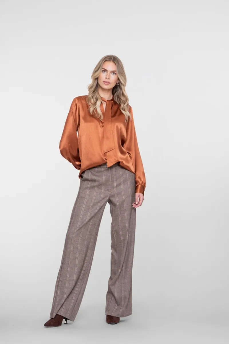 geisha-blouse-satin-with-bow-tie-63605-14-35-copper-bruin-3 GEISHA-Blouse satin with bow tie-63605-14-35 Copper-BRUIN