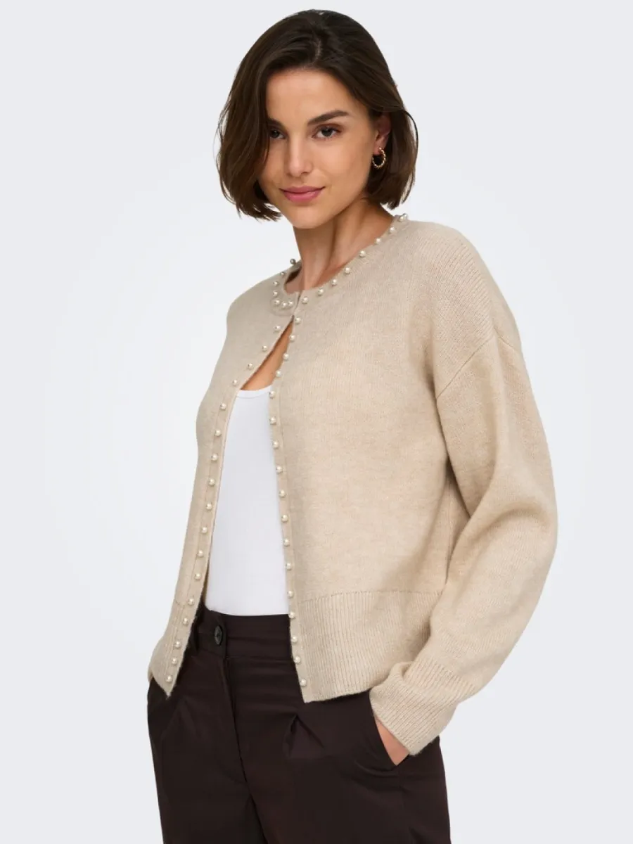 jdy-jdyemmali-l-s-onebutton-pearl-cardi-15376584-sandshell-zand-2 JDY-JDYEMMALI L/S ONEBUTTON PEARL CARDI-15376584-Sandshell-ZAND