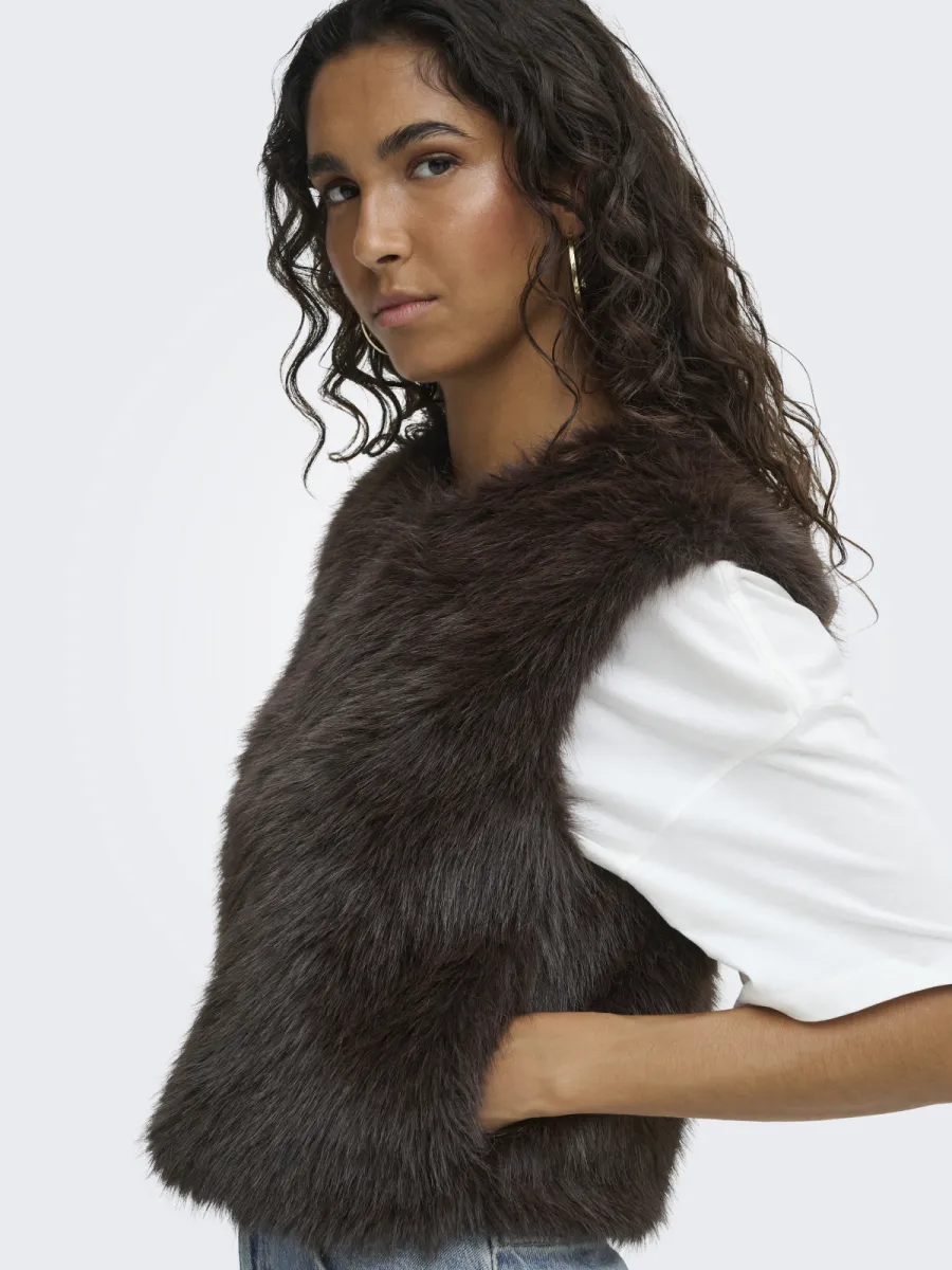 jdy-jdyora-faux-fur-waistcoat-otw-qiq-n-15359348-chocolate-torte-chocolade-2 JDY-JDYORA FAUX FUR WAISTCOAT OTW QIQ N-15359348-Chocolate Torte-CHOCOLADE