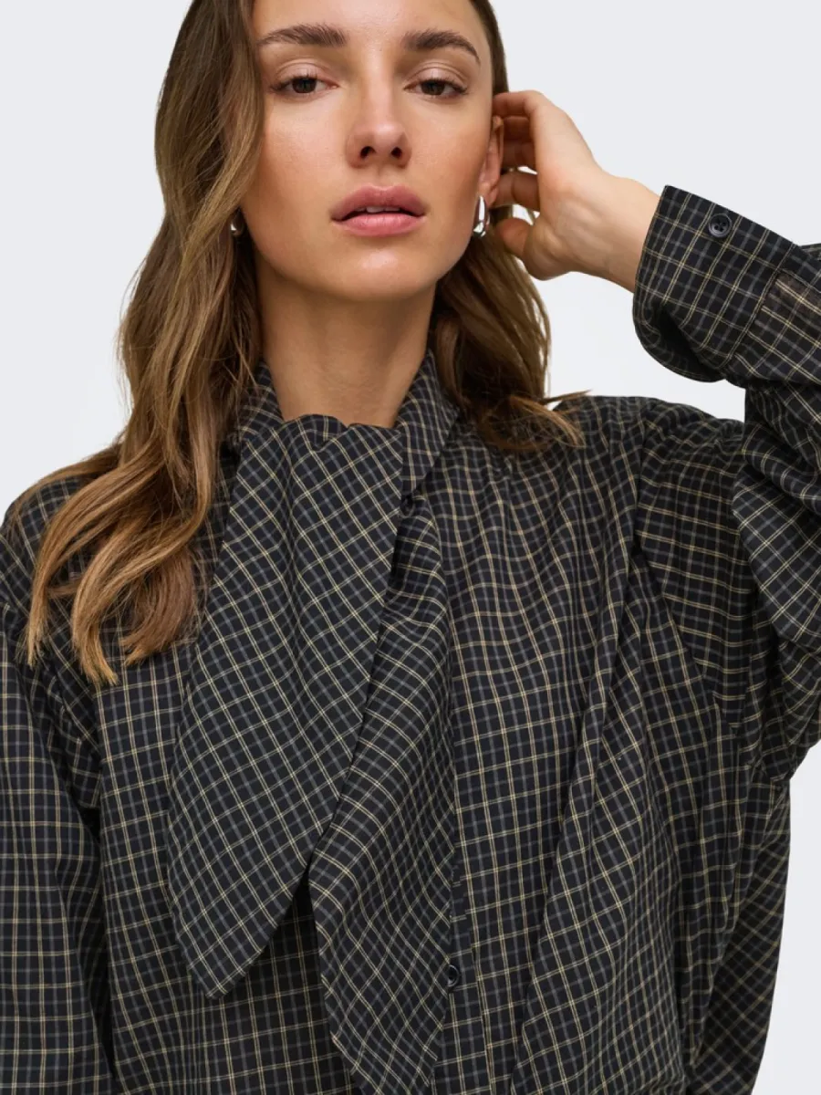 jdy-jdyvilda-l-s-scarf-shirt-wvn-noos-15384549-black-checks-zwart-combinaties-2 JDY-JDYVILDA L/S SCARF SHIRT WVN NOOS-15384549-Black Checks-ZWART COMBINATIES