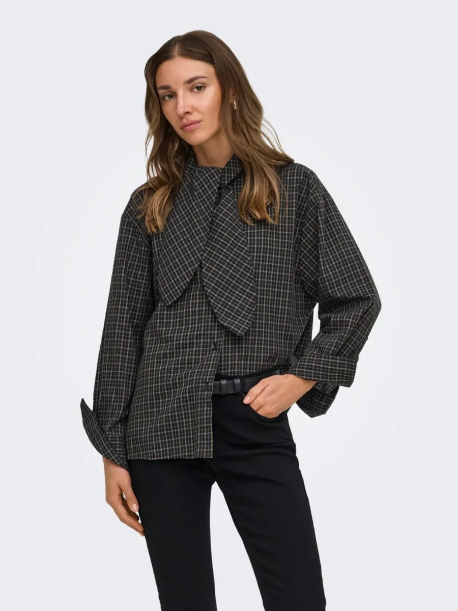 jdy-jdyvilda-l-s-scarf-shirt-wvn-noos-15384549-black-checks-zwart-combinaties-3 JDY-JDYVILDA L/S SCARF SHIRT WVN NOOS-15384549-Black Checks-ZWART COMBINATIES