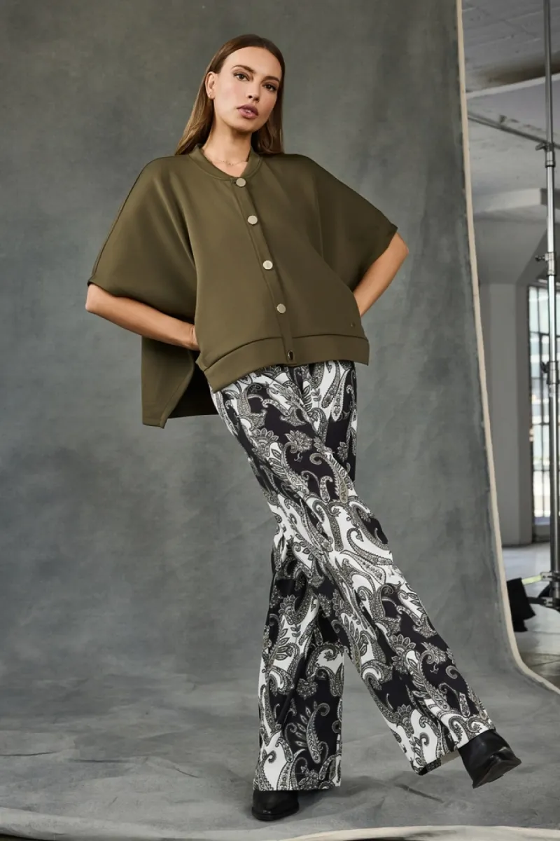 monari-cape-met-knoopsluiting-809993-618-olive-olijf-2 Monari-Cape met knoopsluiting-809993-618 Olive-OLIJF