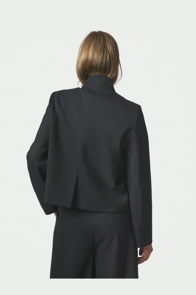 neo-noir-tiria-slim-pinstripe-blazer-169991-702-dark-navy-navy-4 Neo Noir-Tiria Slim Pinstripe Blazer-169991-702 Dark Navy-NAVY