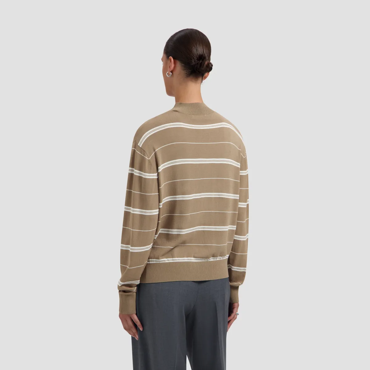 olaf-striped-knitted-polo-w260706-chocolate-chip-chocolade-1 Olaf-Striped knitted polo-W260706-Chocolate chip-CHOCOLADE