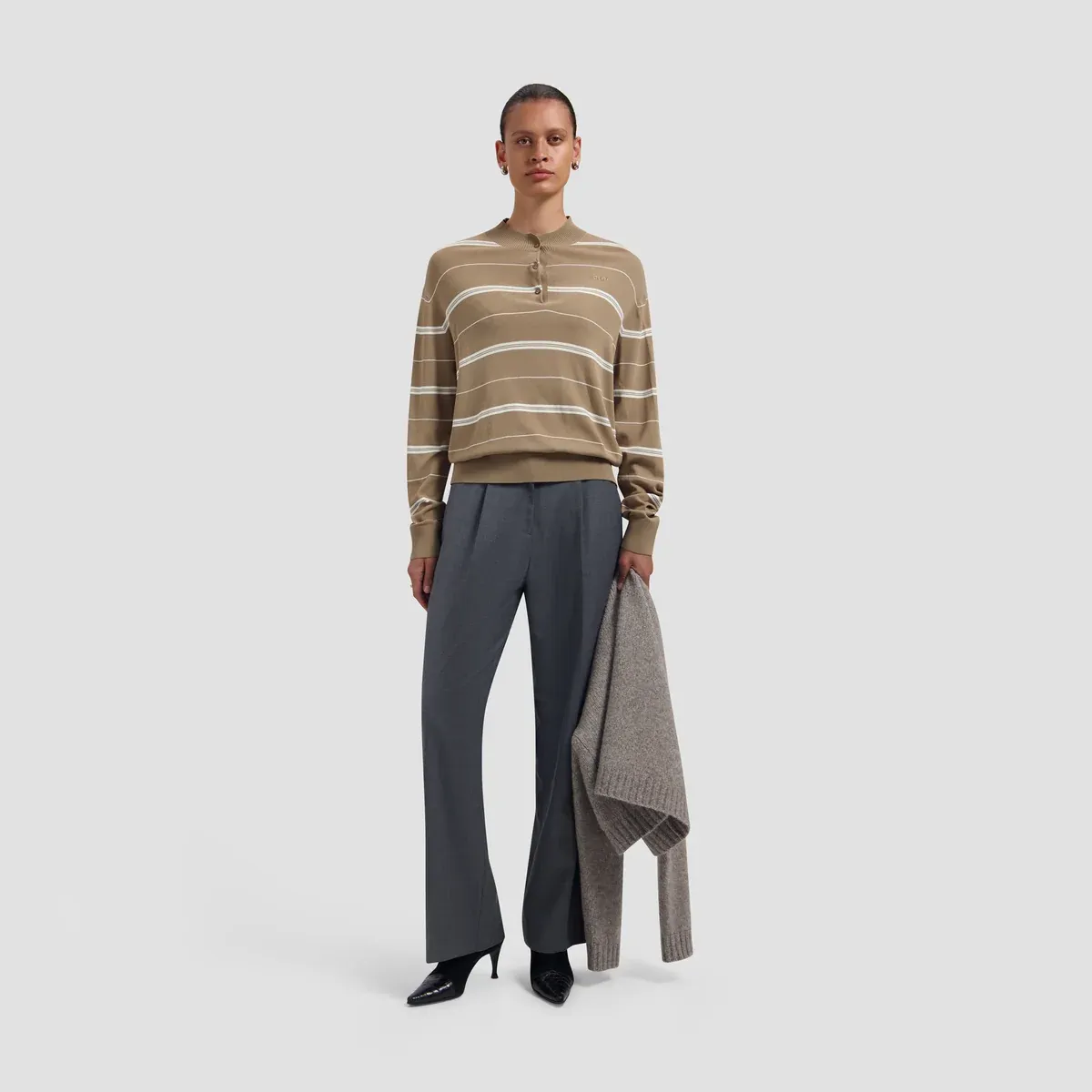 olaf-striped-knitted-polo-w260706-chocolate-chip-chocolade-2 Olaf-Striped knitted polo-W260706-Chocolate chip-CHOCOLADE
