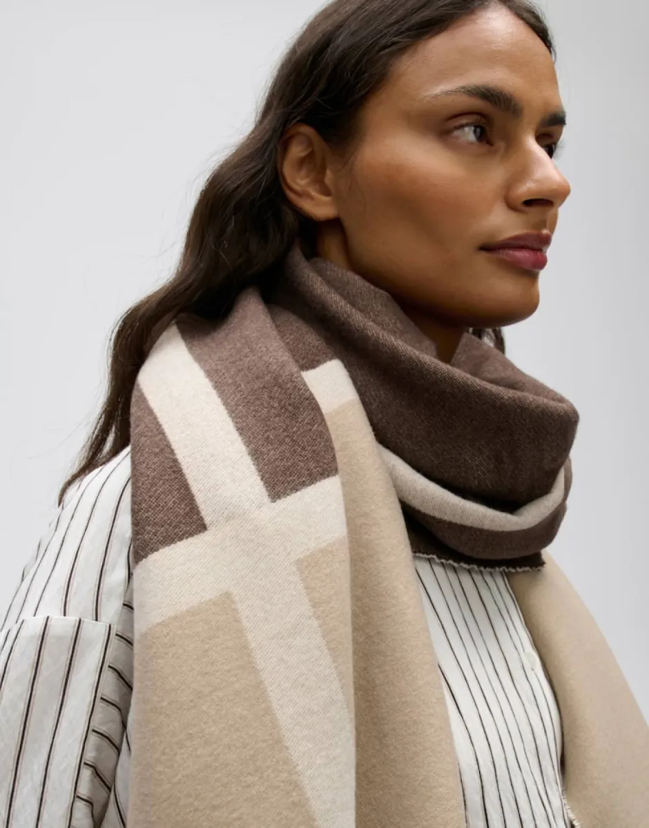 opus-aglinda-scarf-10621014482462-20040-affogato-bruin-2 Opus-Aglinda scarf-10621014482462-20040 Affogato-BRUIN