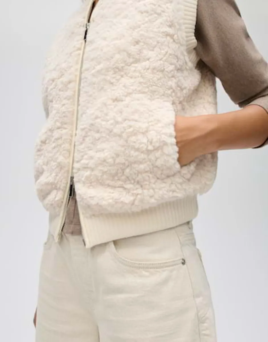 opus-gaste-10638214598106-1006-soft-cream-creme-5 Opus-Gaste-10638214598106-1006 Soft cream-CREME