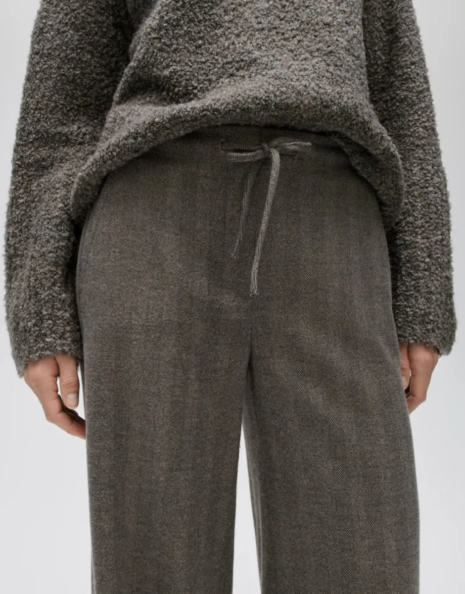 Opus-Melane herringbone-10635314361475-80026 Warm greige-GRIJS