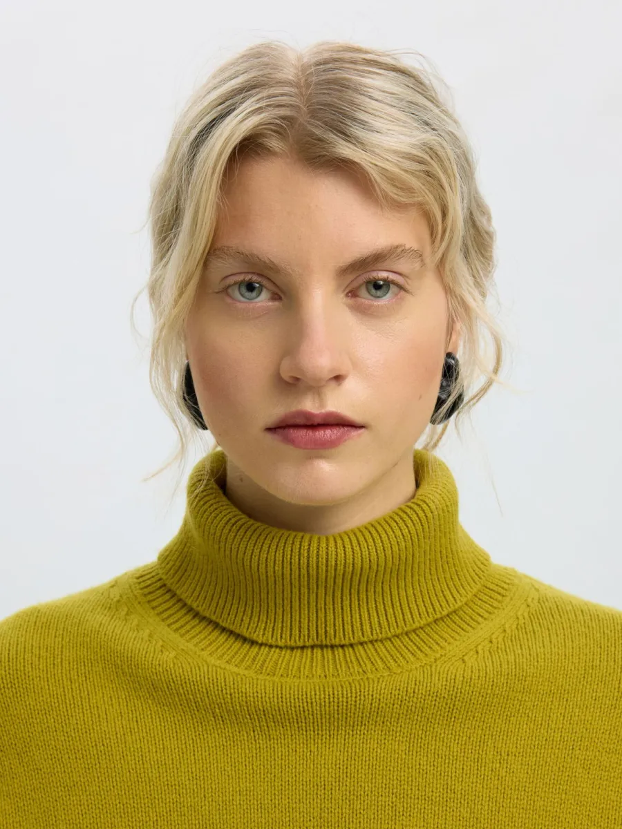 selected-femme-slwellie-ls-knit-roll-neck-16101825-avocado-oil-groen-2 Selected Femme-SLWELLIE LS KNIT ROLL NECK-16101825-Avocado Oil-GROEN