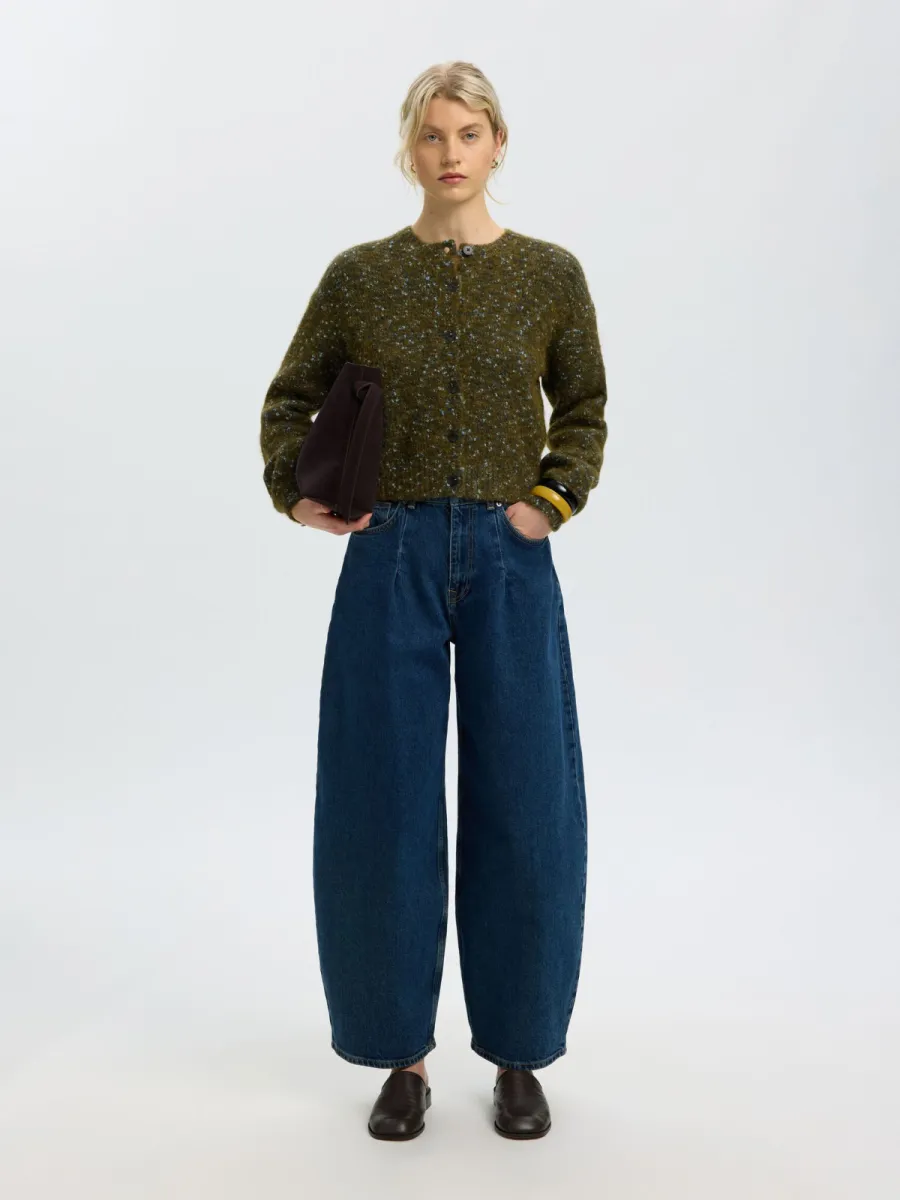 selected-femme-slwkat-ls-knit-short-cardigan-16101999-travertine-bruin-3 Selected Femme-SLWKAT LS KNIT SHORT CARDIGAN-16101999-Travertine-BRUIN