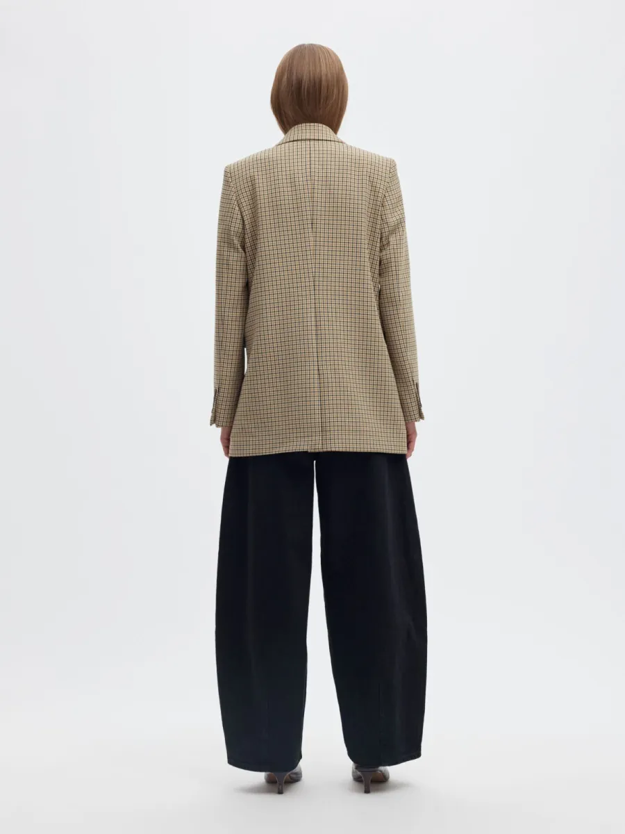 selected-femme-slwrita-ls-relaxed-blazer-check-16104198-monks-robe-bruin-2 Selected Femme-SLWRITA LS RELAXED BLAZER CHECK-16104198-Monks Robe-BRUIN