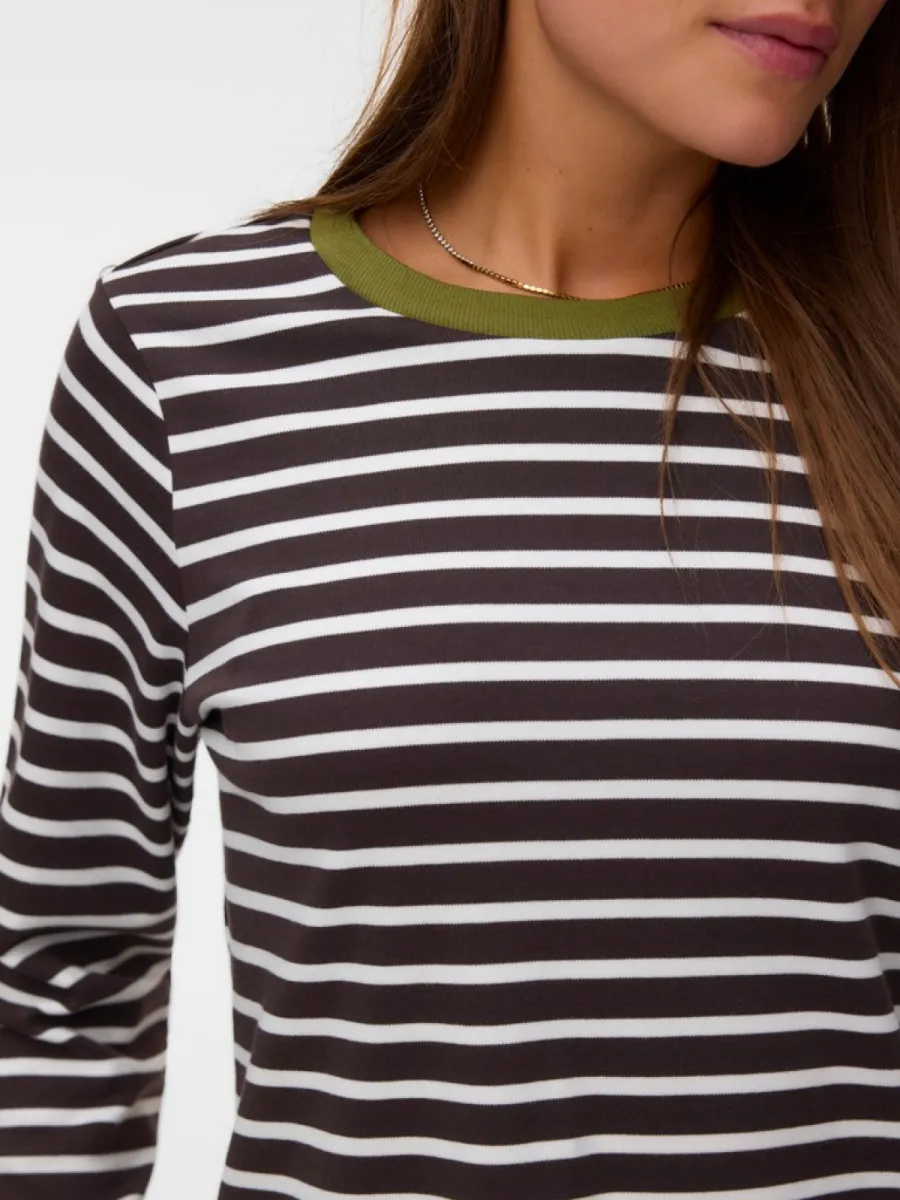 vero-moda-vmbopha-ls-o-neck-contrast-top-jrs-10351555-chocolate-torte-chocolade-2 VERO MODA-VMBOPHA LS O-NECK CONTRAST TOP JRS-10351555-Chocolate Torte-CHOCOLADE
