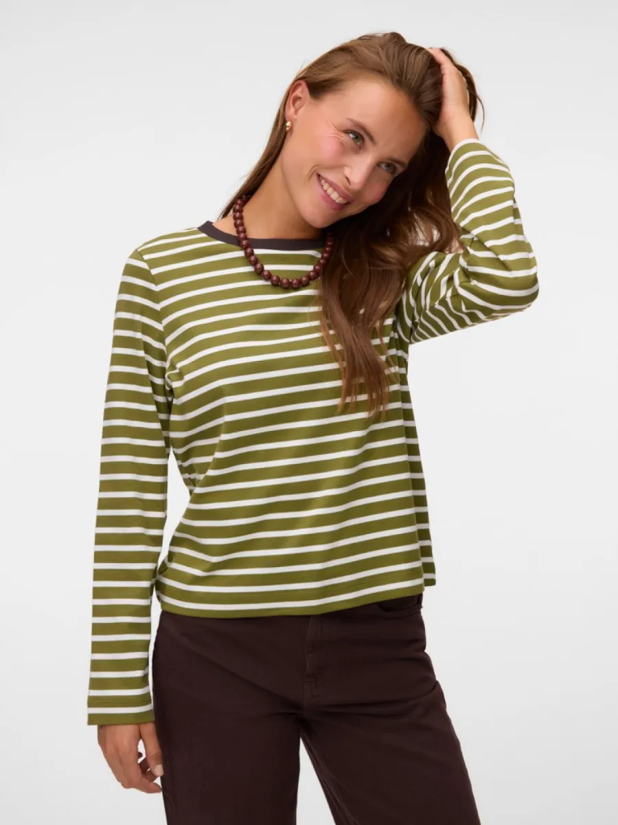 vero-moda-vmbopha-ls-o-neck-contrast-top-jrs-10351555-sphagnum-groen-2 VERO MODA-VMBOPHA LS O-NECK CONTRAST TOP JRS-10351555-Sphagnum-GROEN