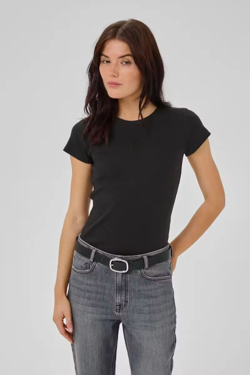 my-essential-wardrobe-09-the-mandy-tee-10704859-100031-zwart-1 My Essential Wardrobe-09 The Mandy Tee-10704859-100031-ZWART