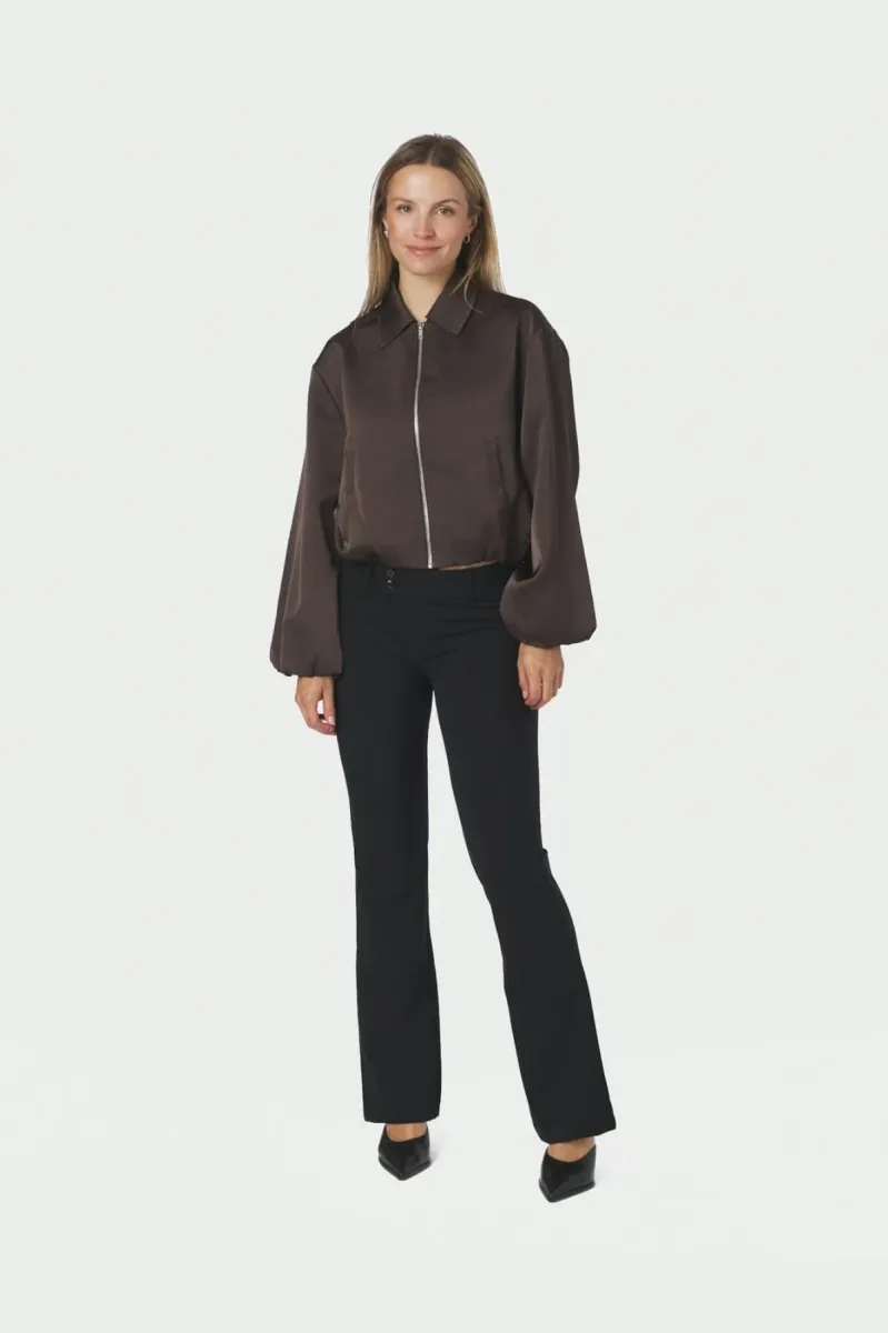 neo-noir-denielle-167474-676-dark-brown-donker-bruin-2 Neo Noir-Denielle-167474-676 Dark Brown-DONKER BRUIN