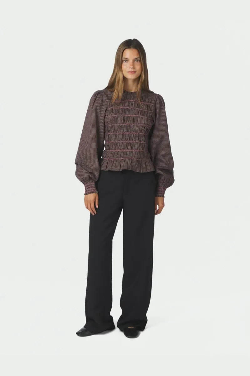 neo-noir-oliana-check-blouse-170534-306-dusty-brown-bruin-combinaties-2 Neo Noir-Oliana Check Blouse-170534-306 Dusty Brown-BRUIN COMBINATIES