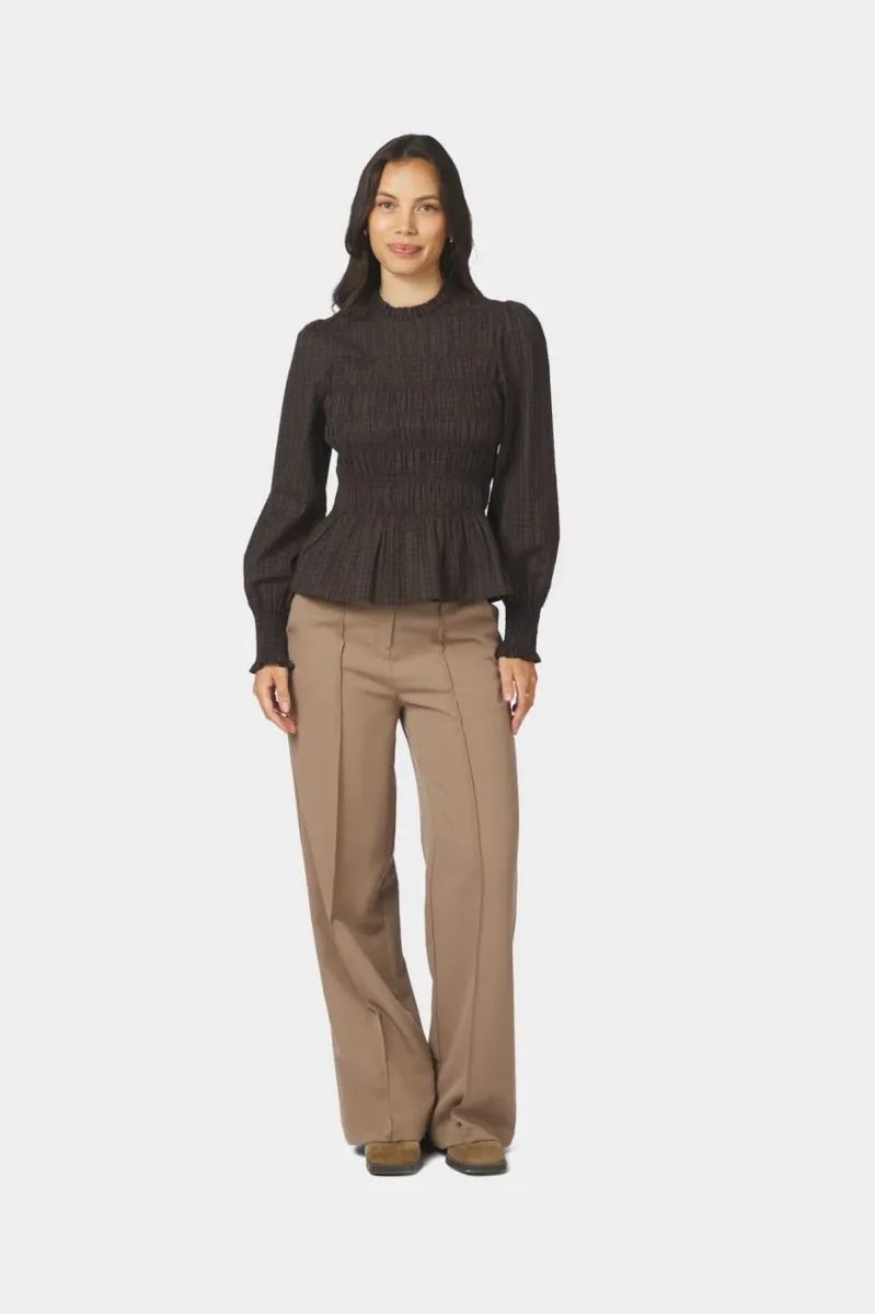 neo-noir-possa-big-check-blouse-170764-980-brown-check-bruin-combinaties-3 Neo Noir-Possa Big Check Blouse-170764-980 Brown Check-BRUIN COMBINATIES