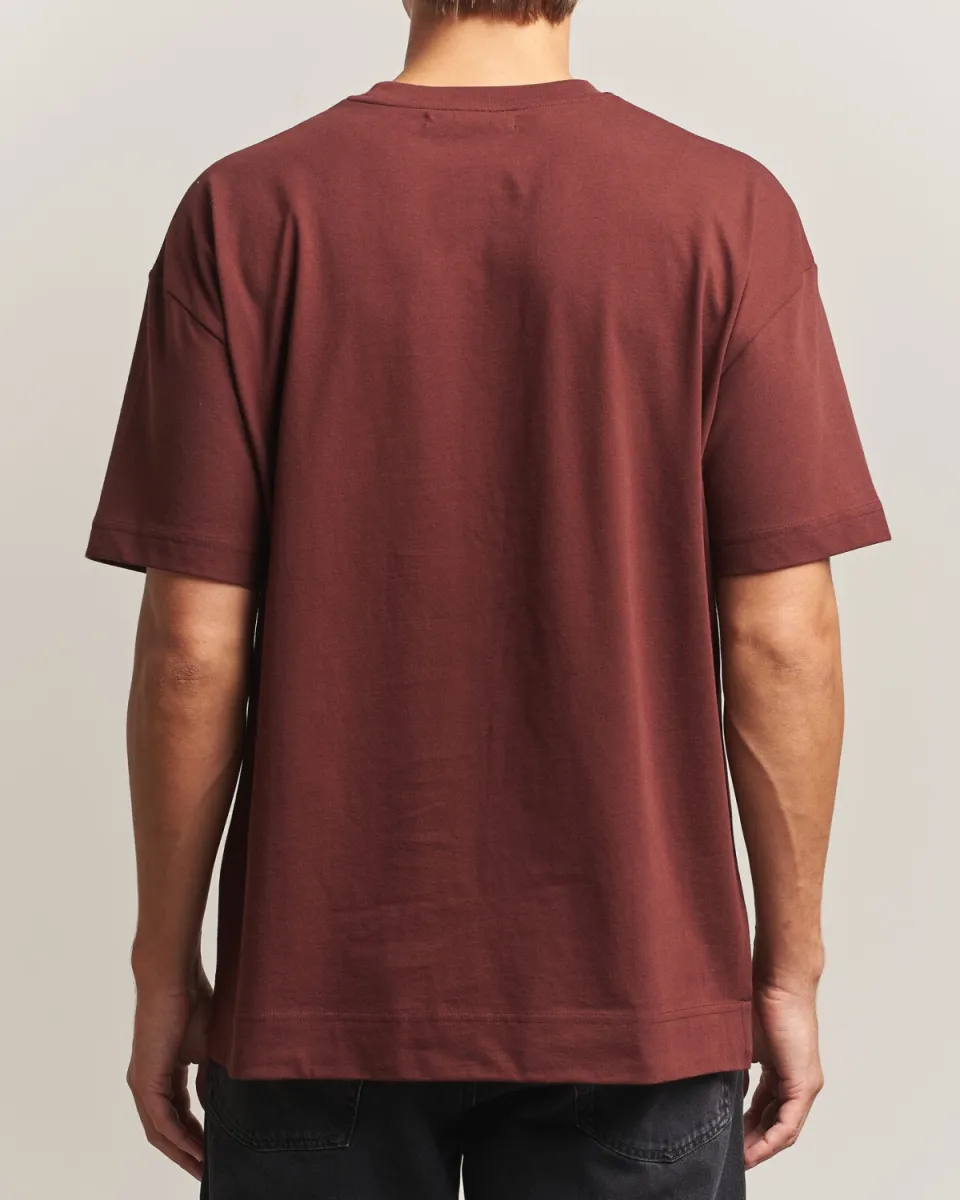 samsoe-samsoe-joel-t-shirt-11415-m22300126-191317tcx-bitter-chocolate-chocolade-2 Samsoe Samsoe-Joel t-shirt 11415-M22300126-191317TCX Bitter chocolate-CHOCOLADE