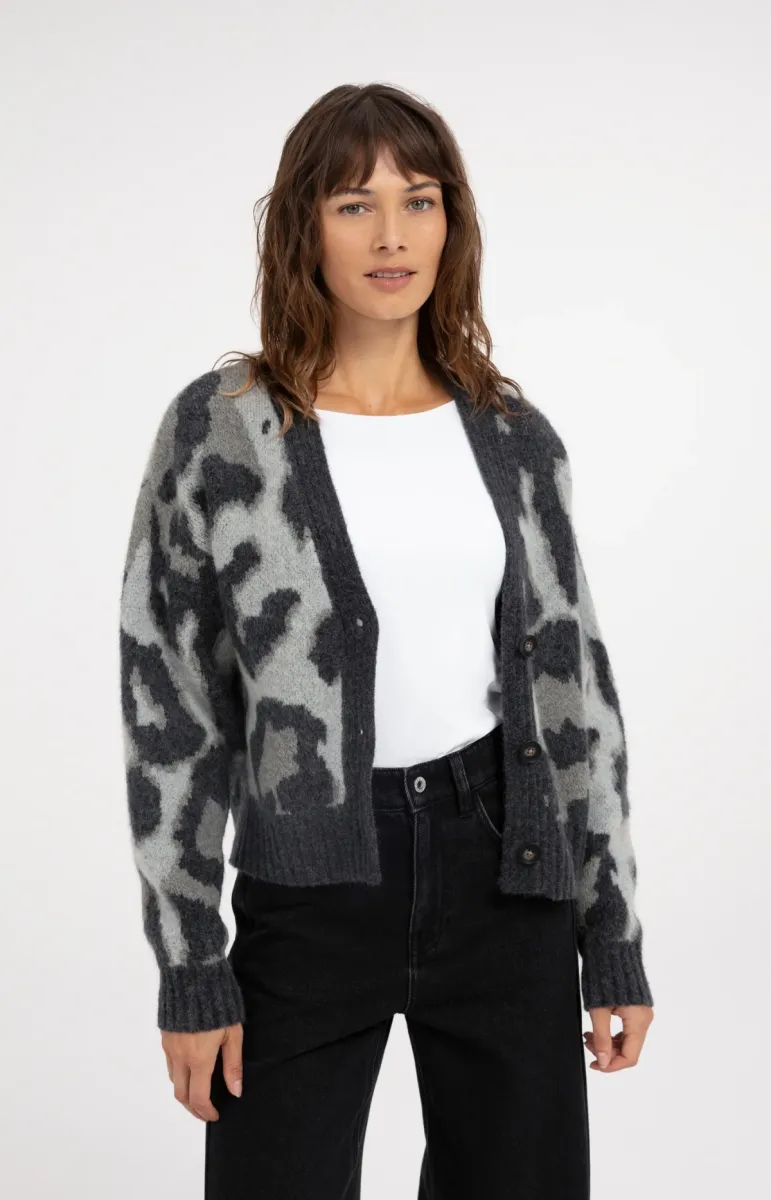 yaya-knitted-cardigan-with-pattern-and-batwing-sleeves-01-010182-610-990881-grijs-1 YAYA-Knitted Cardigan with Pattern and Batwing Sleeves-01-010182-610-990881-GRIJS
